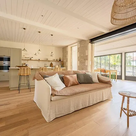 Maison De Charme A La Flotte, 6 Personnes, Renovee Avec Terrasse - Fr-1-835-35 ラ・フロット