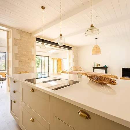 別荘 Maison De Charme A La Flotte, 6 Personnes, Renovee Avec Terrasse - Fr-1-835-35 *