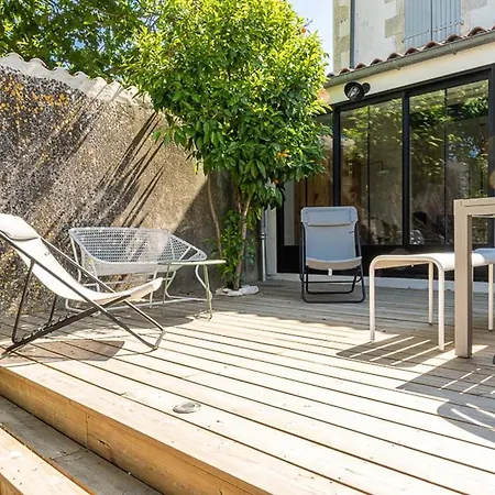 別荘 Maison De Charme A La Flotte, 6 Personnes, Renovee Avec Terrasse - Fr-1-835-35 ラ・フロット