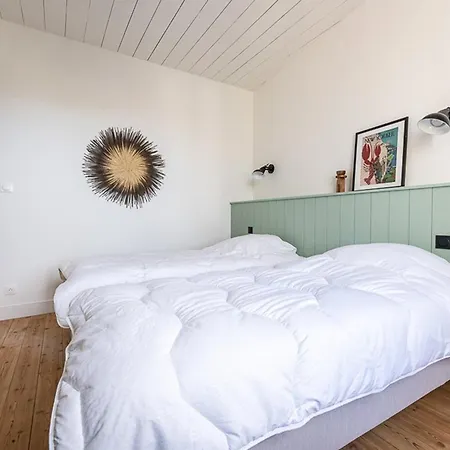 Maison De Charme A La Flotte, 6 Personnes, Renovee Avec Terrasse - Fr-1-835-35 * La Flotte