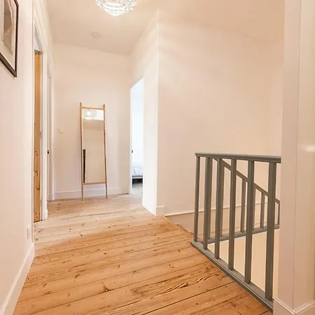 Maison De Charme A La Flotte, 6 Personnes, Renovee Avec Terrasse - Fr-1-835-35 *