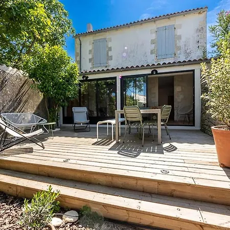 Maison De Charme A La Flotte, 6 Personnes, Renovee Avec Terrasse - Fr-1-835-35