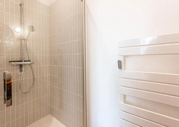 Maison De Charme à La Flotte, 6 Personnes, Rénovée Avec Terrasse - Fr-1-835-35 Hébergement de vacances La Flotte