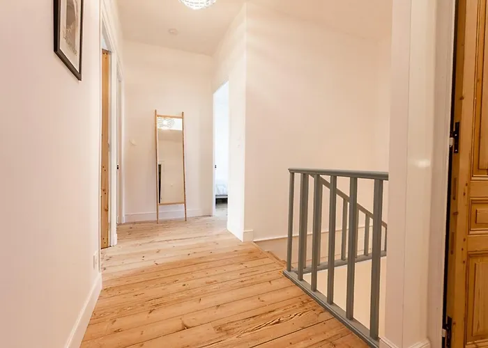 Maison De Charme à La Flotte, 6 Personnes, Rénovée Avec Terrasse - Fr-1-835-35 *