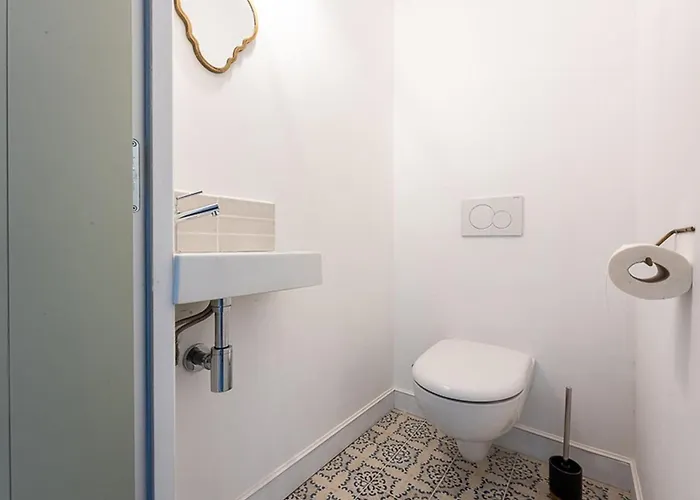 Hébergement de vacances Maison De Charme à La Flotte, 6 Personnes, Rénovée Avec Terrasse - Fr-1-835-35 La Flotte