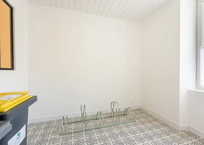 Maison De Charme à La Flotte, 6 Personnes, Rénovée Avec Terrasse - Fr-1-835-35 Hébergement de vacances La Flotte